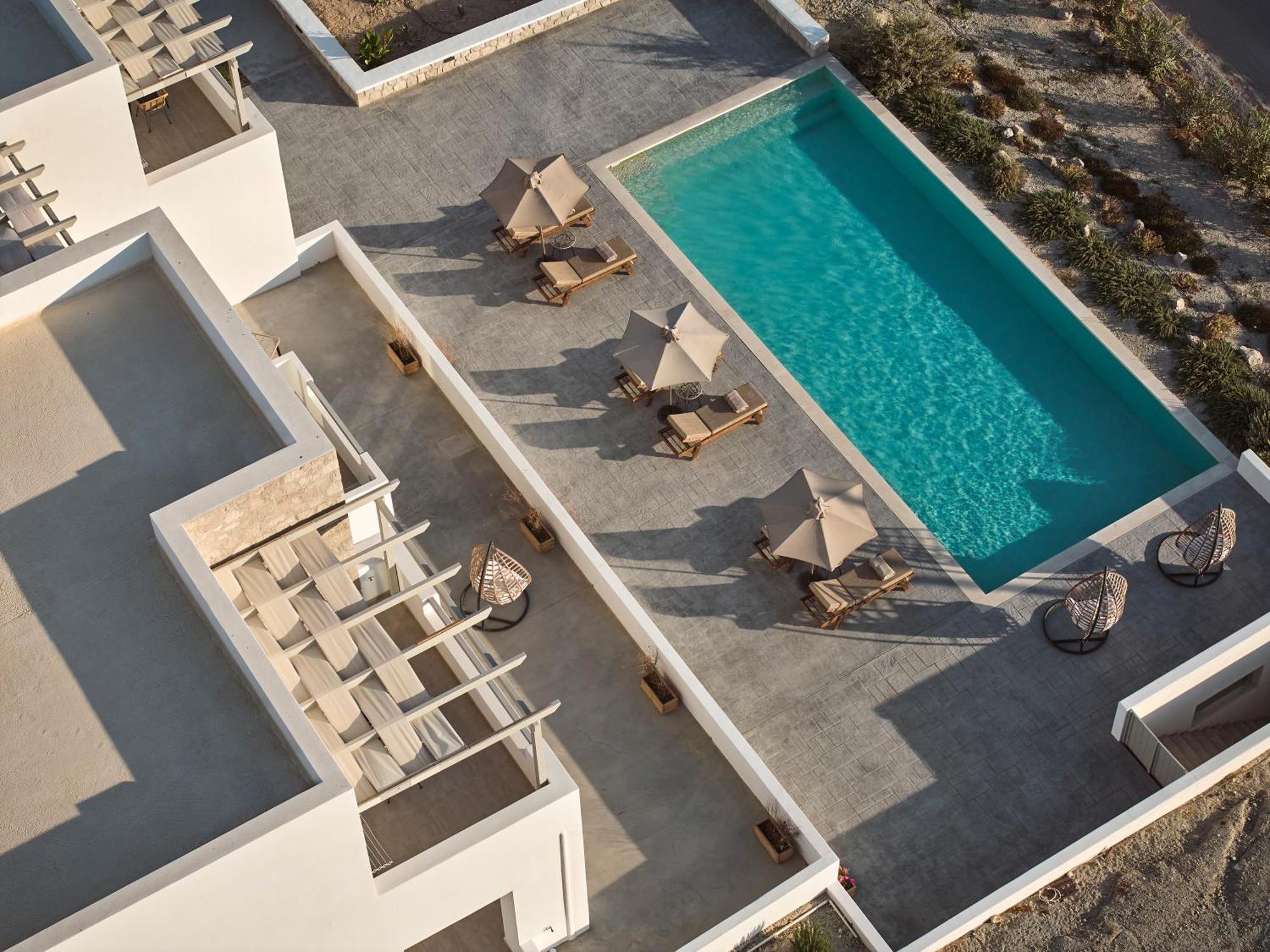 Kedros Milos Suites Adamantas  Exterior photo