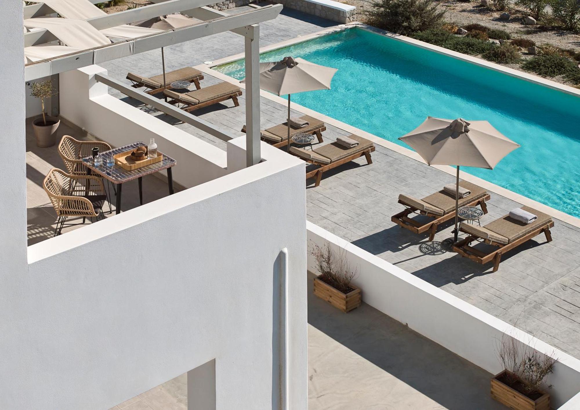Kedros Milos Suites Adamantas  Exterior photo